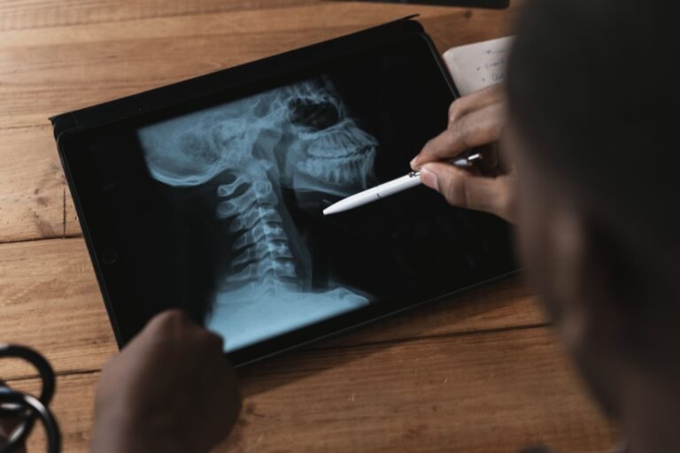 Fratura no punho: como identificar e quais os primeiros cuidados